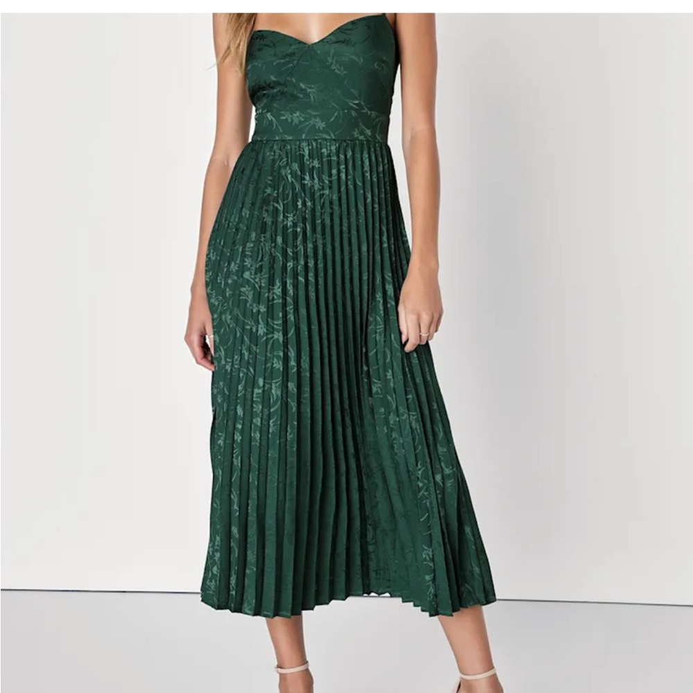 Lulus Regal Romance Emerald Floral Jacquard Pleated Satin Midi Dress